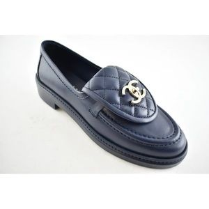 Chanel flap quilted loafer 39/8.5/9